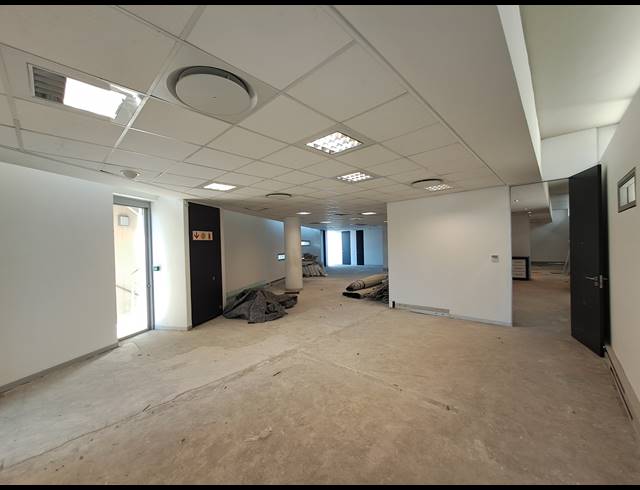 285M² OFFICE FOR SALE IN ILLOVO